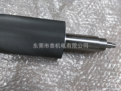 带轴头压花辊